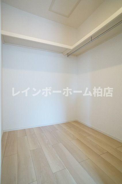 収納　ウォークインクローゼットです