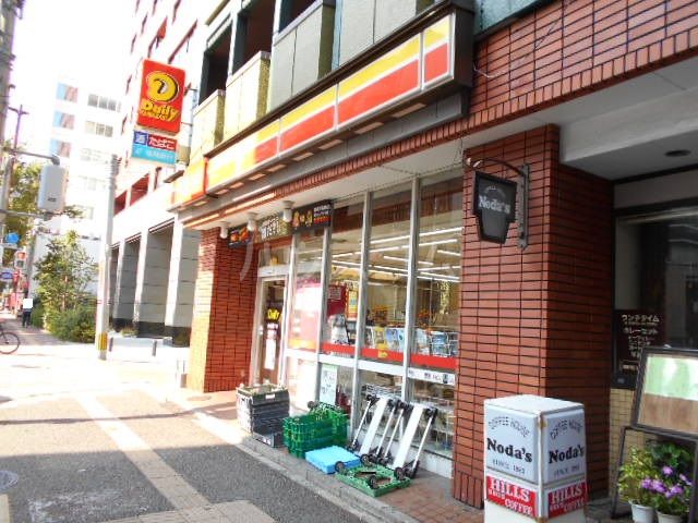コンビニ　デイリーヤマザキ福岡大名1丁目店（コンビニ）まで75m