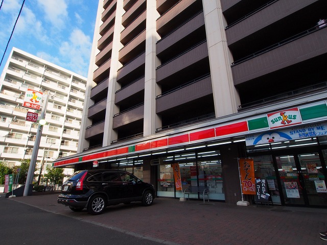 コンビニ　サンクス菊水1条店（コンビニ）まで403m