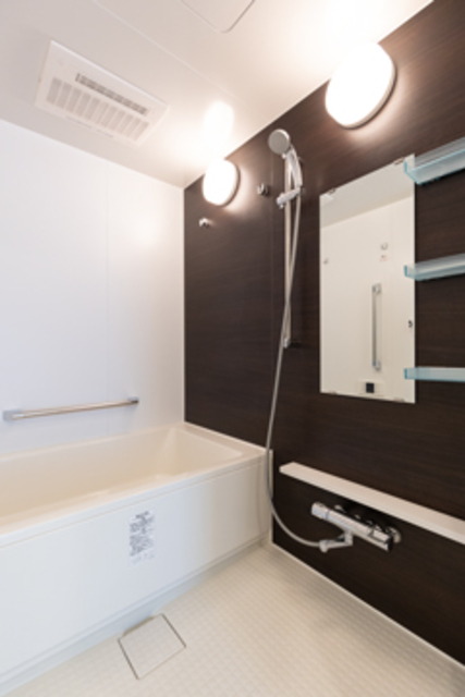 バス・シャワールーム　※写真は同タイプ住戸です。