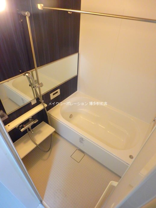 バス・シャワールーム　同物件別部屋写真引用です。