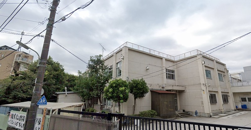 中学校　大田区立馬込中学校（西馬込）（中学校）まで717m