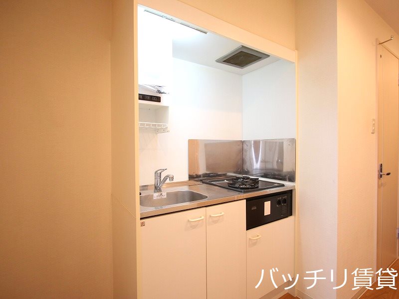 キッチン　同型タイプの為、現状を優先致します。