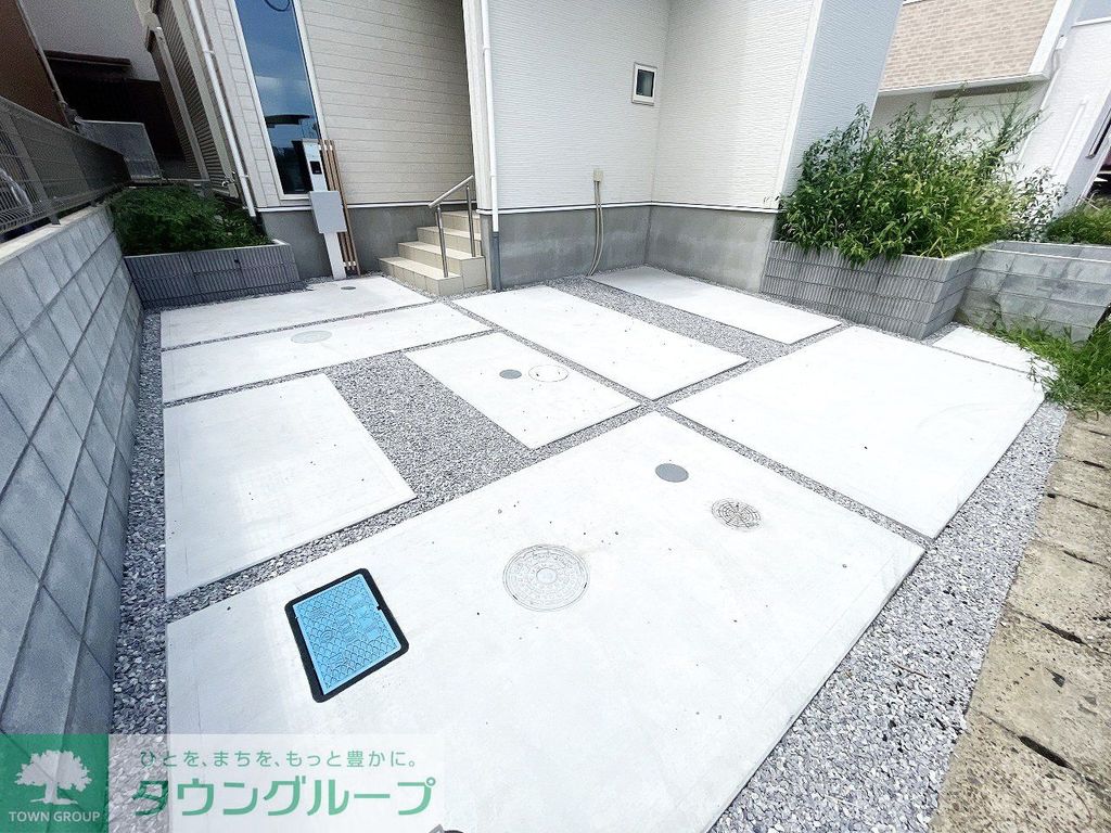 駐車場　駐車場