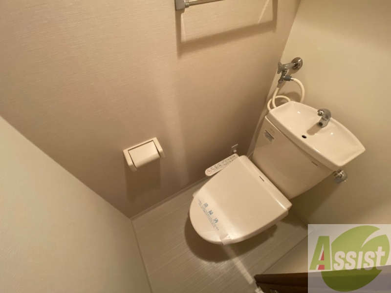 トイレ　トイレです。ウォシュレット付を探している方、おすすめです。