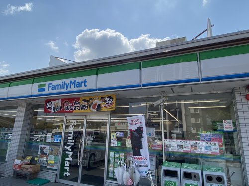 コンビニ　ファミリーマート豊田若宮店（コンビニ）まで307m