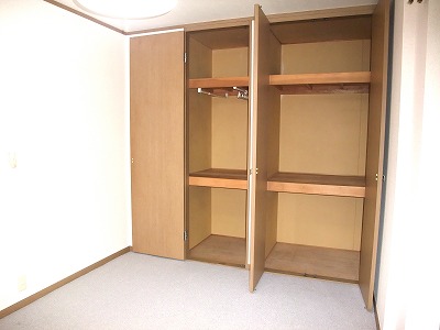 収納　収納たっぷりのお部屋です