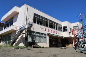 幼稚園・保育園　白鳥幼稚園（幼稚園・保育園）まで911m