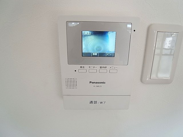 セキュリティ　録画機能付きモニターフォンで顔が分かり安心
