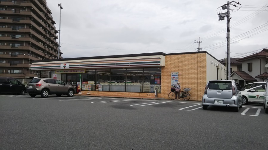 コンビニ　セブンイレブン甲斐長塚店（コンビニ）まで220m
