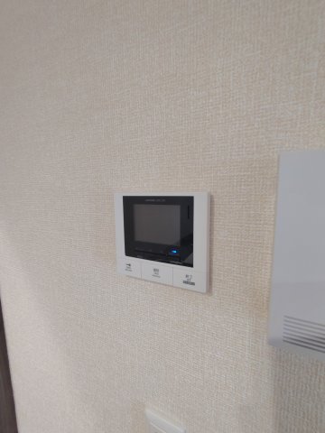 セキュリティ　TVモニター付きのインターホン