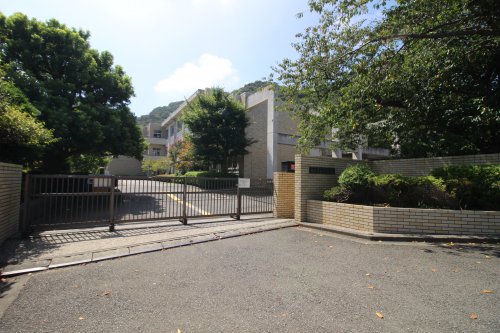 高校・高専　神奈川県立横須賀南高等学校（高校・高専）まで2424m
