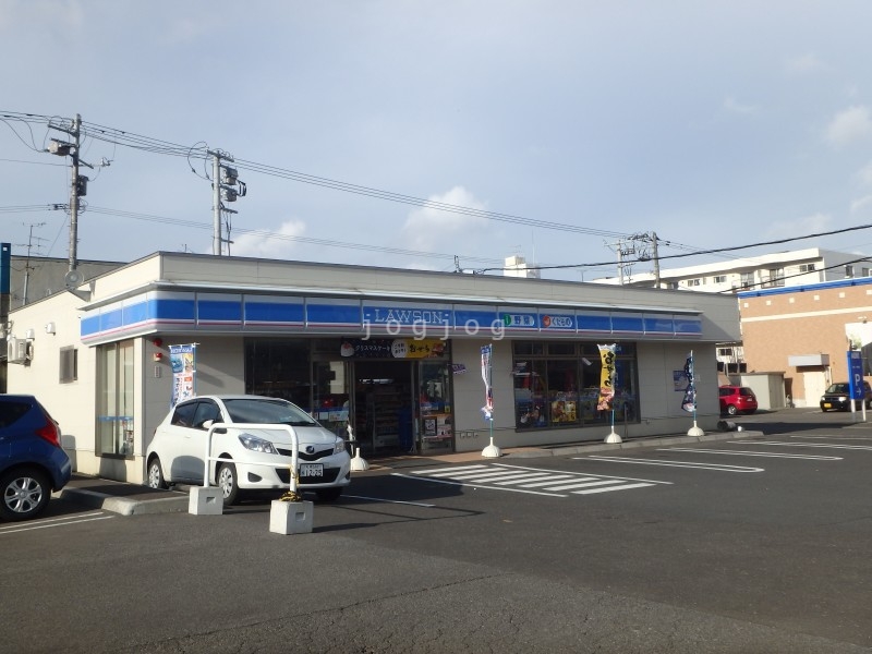 コンビニ　ローソン札幌二十四軒3条店（コンビニ）まで500m