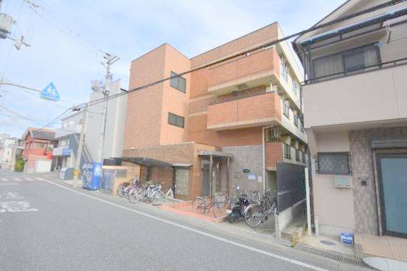 建物外観　綺麗な外観の素敵なお部屋があなたを待っています。