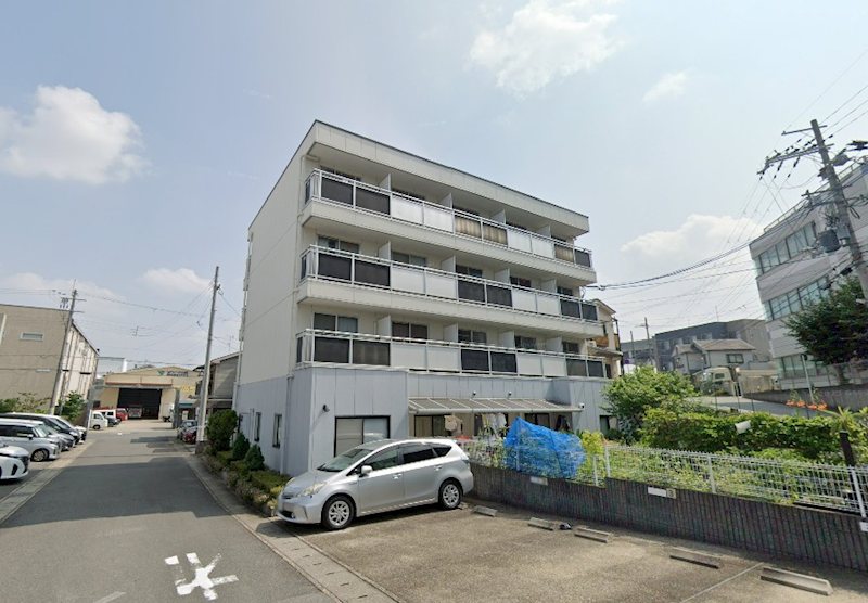 建物外観　全室南向きで日当り良好♪