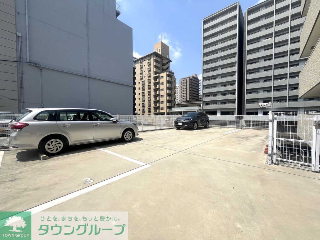 駐車場　駐車場