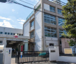 小学校　目黒区立五本木小学校（小学校）まで242m