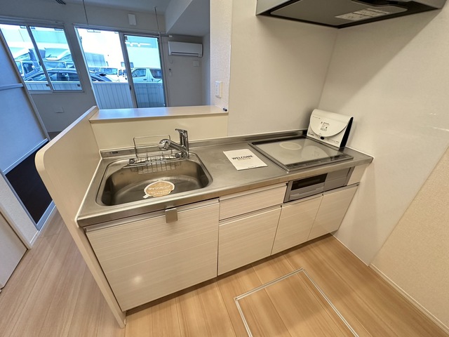 キッチン　別部屋参考写真です