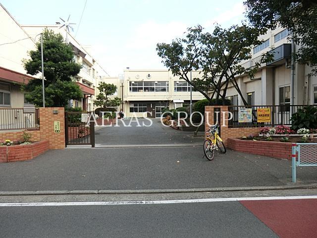 小学校　横浜市立藤塚小学校（小学校）まで622m