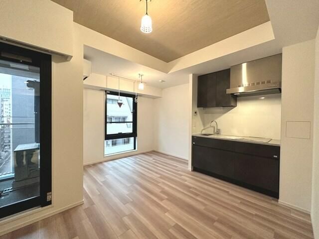 居室・リビング　写真は同タイプ住居です。