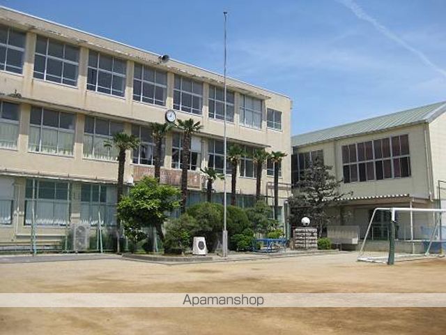 小学校　船越小学校（小学校）まで425m