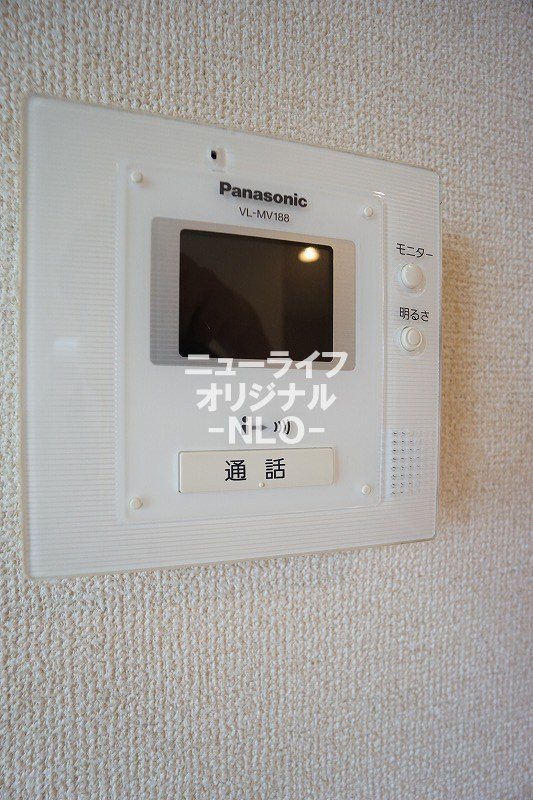 セキュリティ　室内から来訪者を確認できるTVモニターホン付で安心です☆