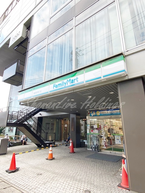コンビニ　ファミリーマート 鎌倉駅東口店（コンビニ）まで417m