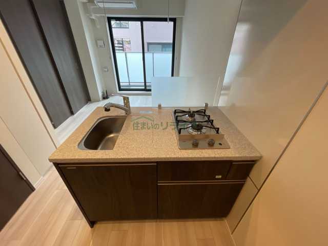 キッチン　※参考写真です。同じ間取りの別部屋になります。