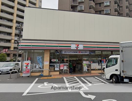 コンビニ　セブンイレブン（コンビニ）まで168m