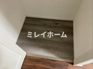 収納　同建物内、別のお部屋の参考写真になります。