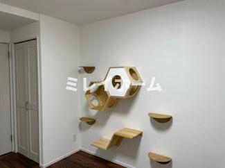 その他　同建物内、別のお部屋の参考写真になります。
