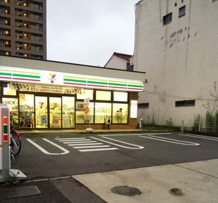 コンビニ　セブン-イレブン 名古屋千代田３丁目（コンビニ）まで150m