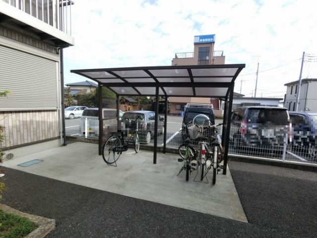 真岡鉄道 真岡駅 バス乗車時間：10分 最寄りバス停で下車 徒歩2分 2階建 築20年の外観写真