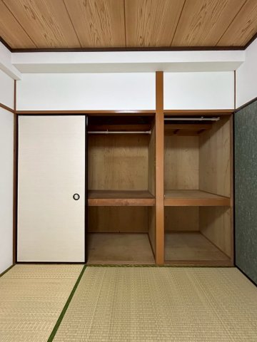 収納　シャトーさわだI