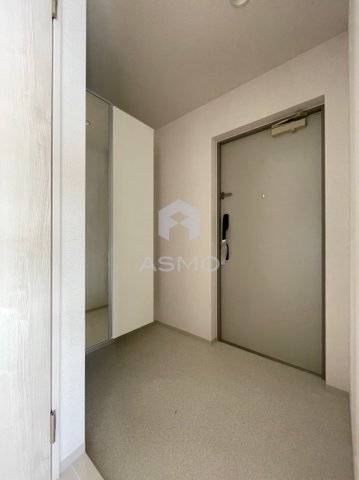 玄関　同マンション別部屋参考写真