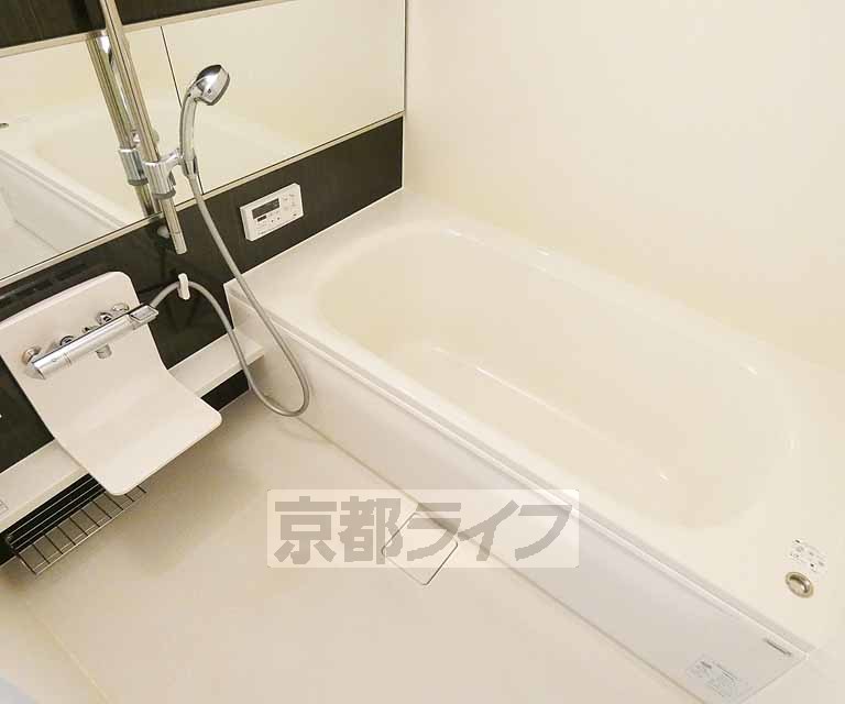 バス・シャワールーム　ゆったりとしたお風呂です！