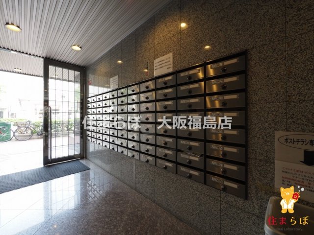エントランス　共用部の印象も大切に