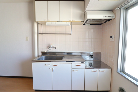 キッチン　※別部屋の写真です