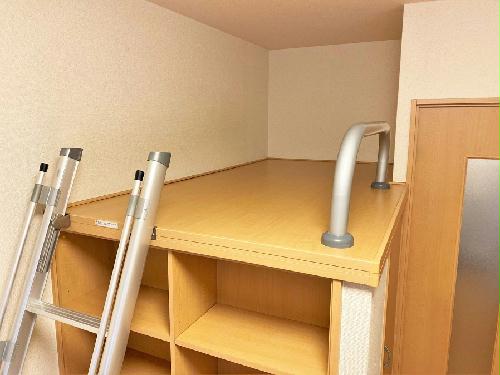 その他設備　居室内備え付けベッド
