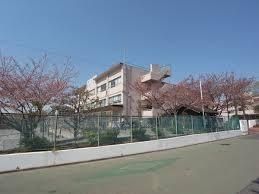 小学校　東村山回田小学校（小学校）まで422m