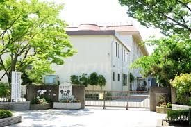 小学校　市川市立大和田小学校（小学校）まで570m