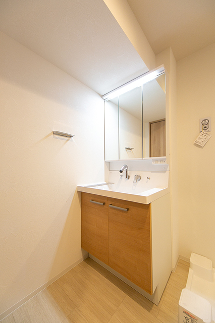 洗面設備　※写真は同タイプ住戸です。