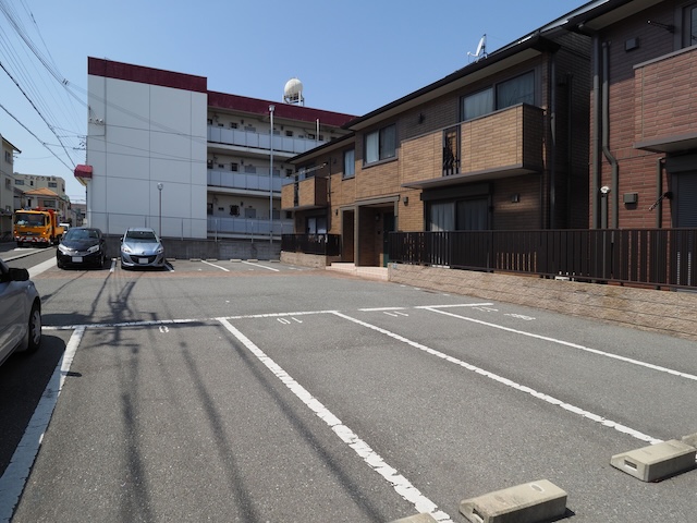 駐車場　駐車場1台分ついています