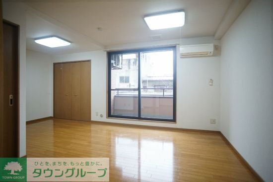 クオリティマンションあら町の居間写真