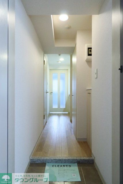 菱和パレス三軒茶屋壱番館の玄関写真