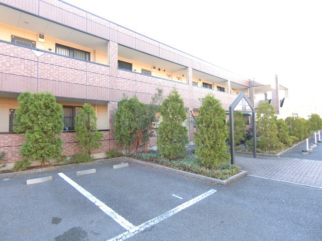 ガーデンヒルズNAKAYAMA壱番館の外観写真