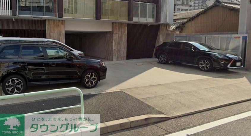 駐車場　駐車場