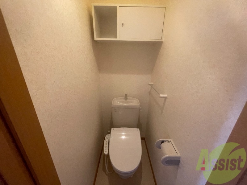 トイレ　トイレは、嬉しいウォシュレット付きです。