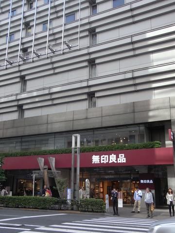 ショッピングセンター　西武デパート（ショッピングセンター）まで790m