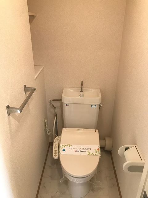 コーポレート小金井梶野通り7号棟のトイレ写真